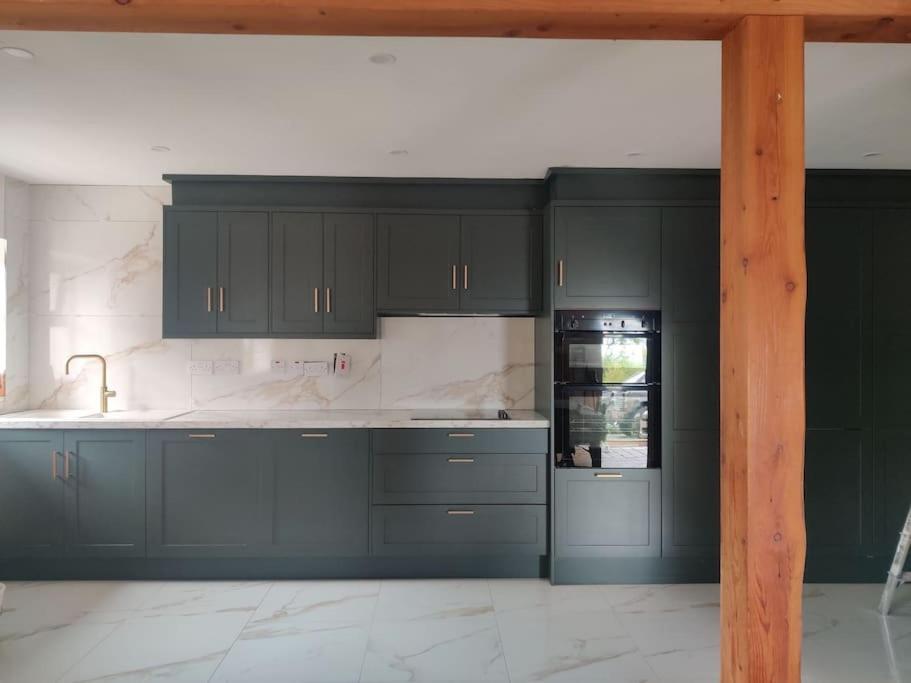 Kingsford Renovated Old Cottage Wexford Esterno foto